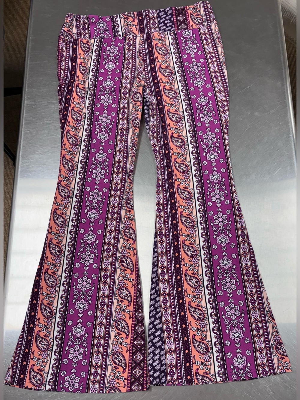 No Boundaries High-Rise Boho Paisley Flare Pants - Purple/Pink- size XXXL 21